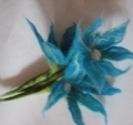 Niebieskie kwiaty - broszka