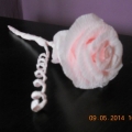 Różowe różyczki wykonane z krypiny, ok. 30 cm dł.